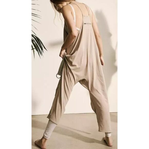 Free People Movement OB1239677 Women's Sz Small Light Brown Hot Shot Jumpsuit - Picture 13 of 13